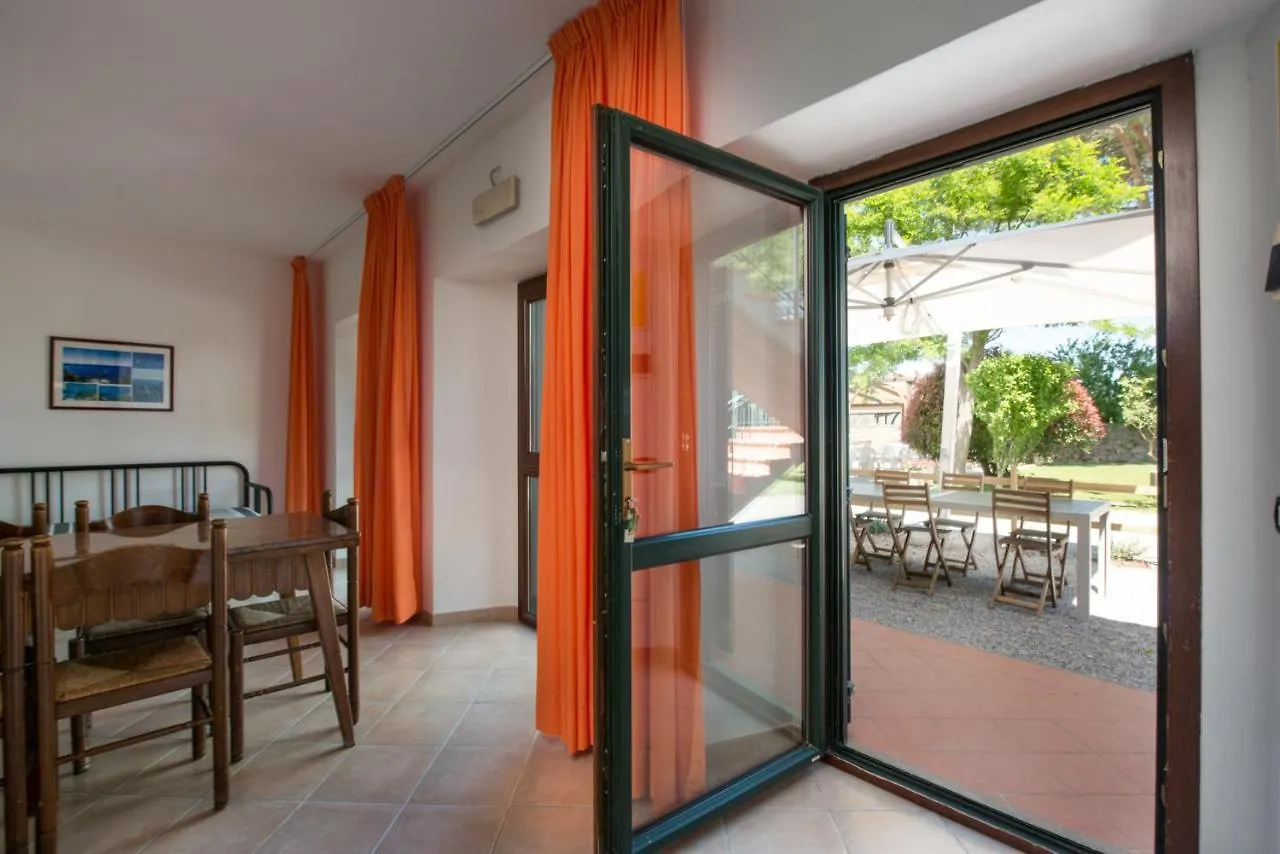 Apartment Agriturismo Le Vecchie Scuole Campiglia Marittima Italy